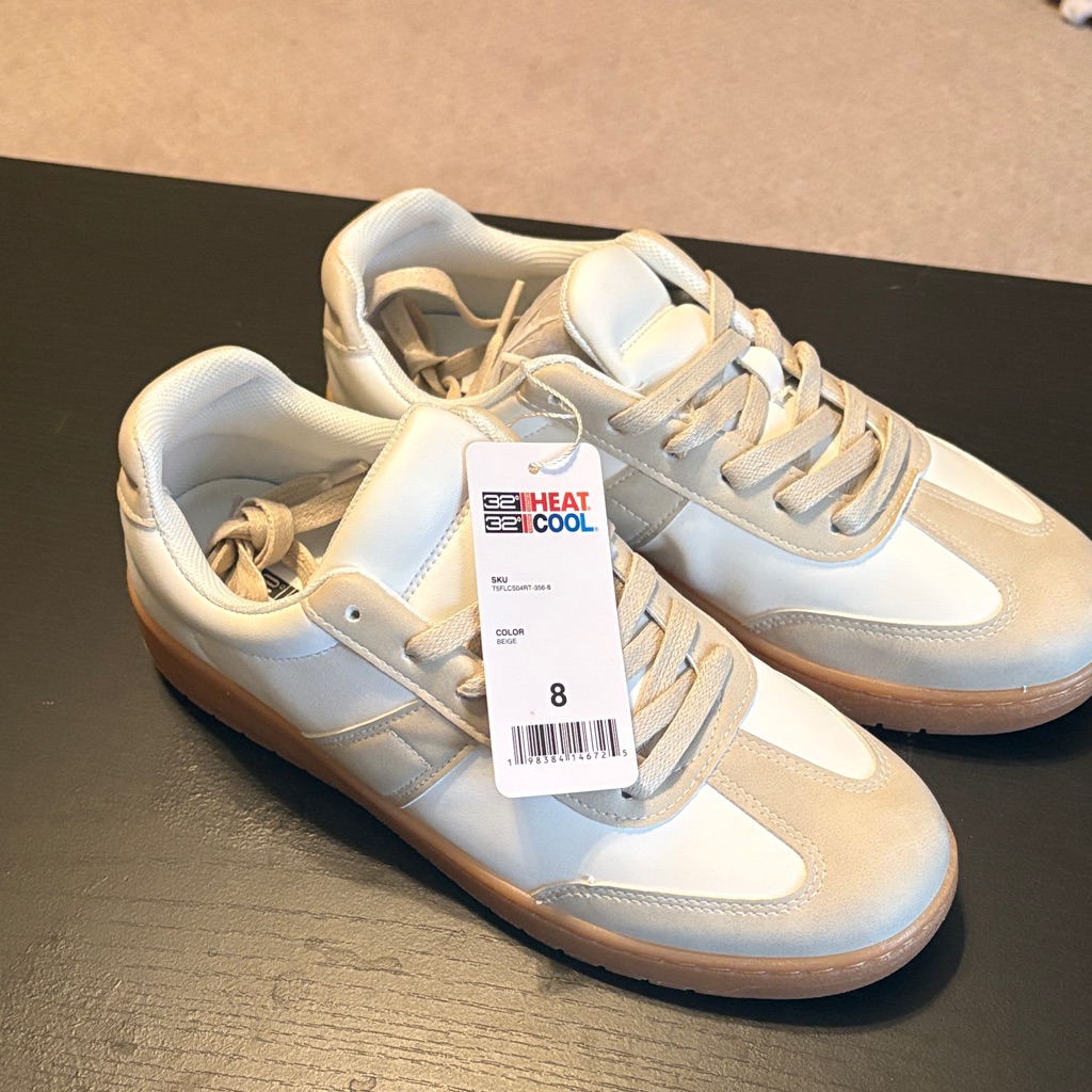32 Degrees Womens Athletic Sneakers In Beige And White  Brand New